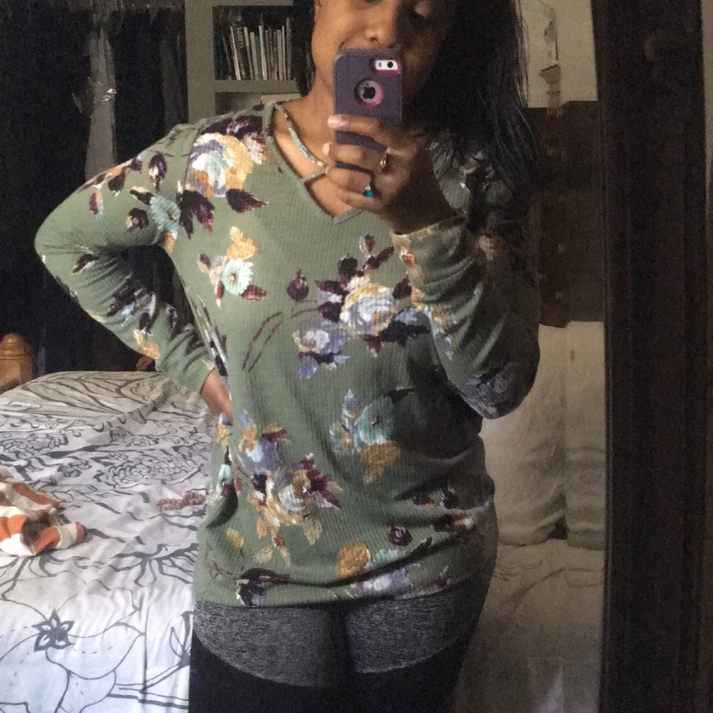 Women’s floral autumn top